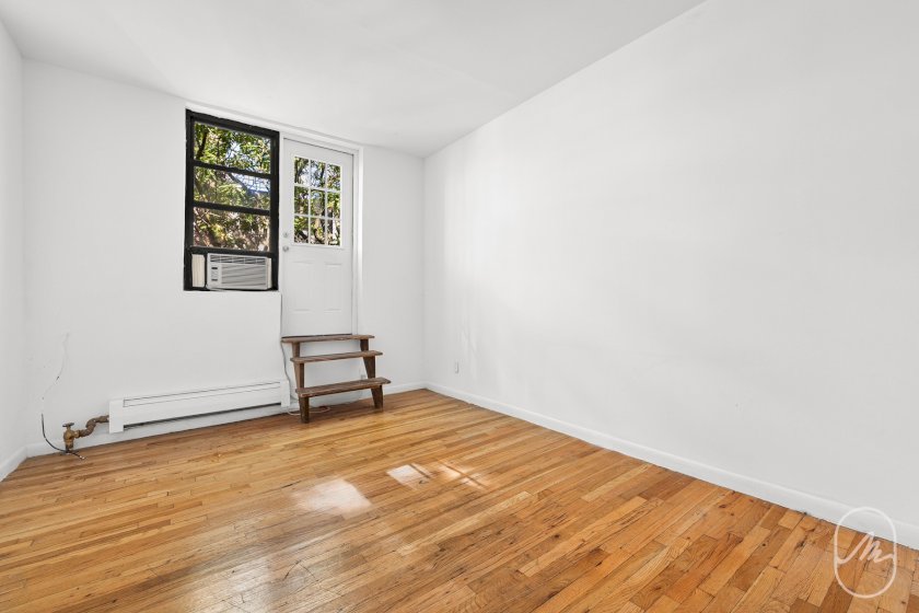 wide photo
