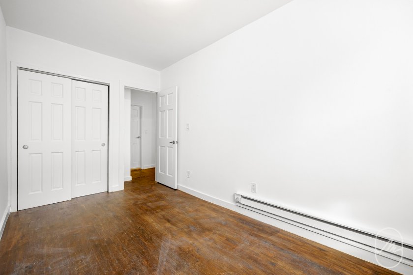 wide photo