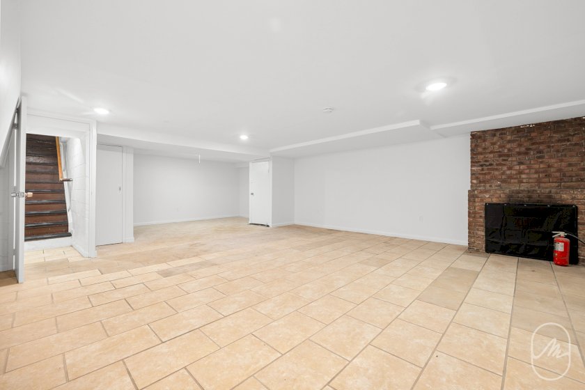 wide photo