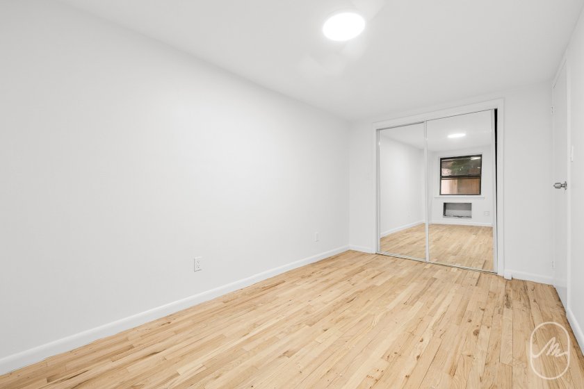wide photo
