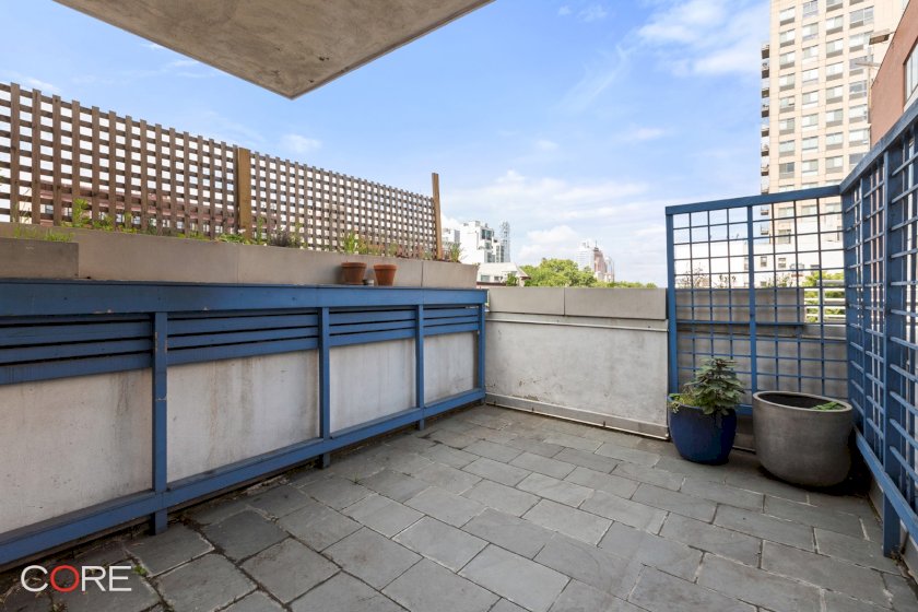 wide photo