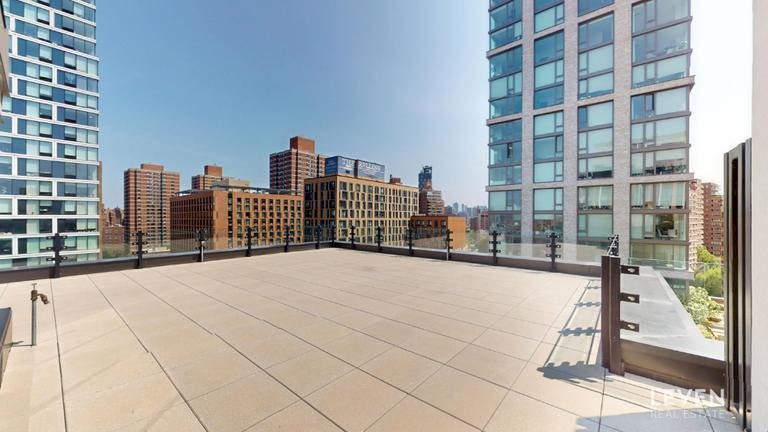 wide photo