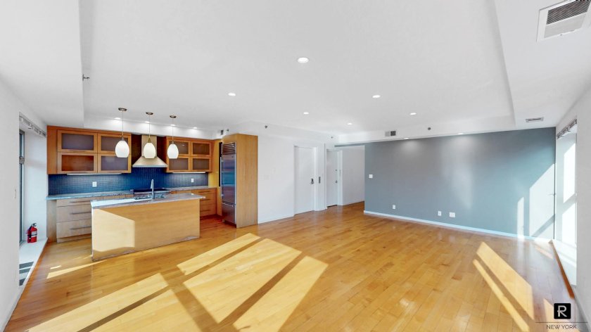 wide photo