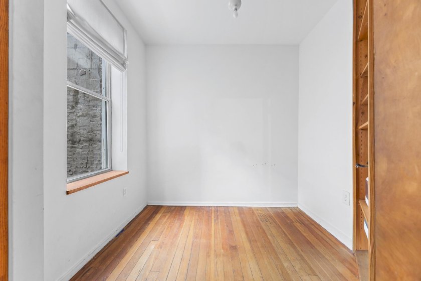 wide photo