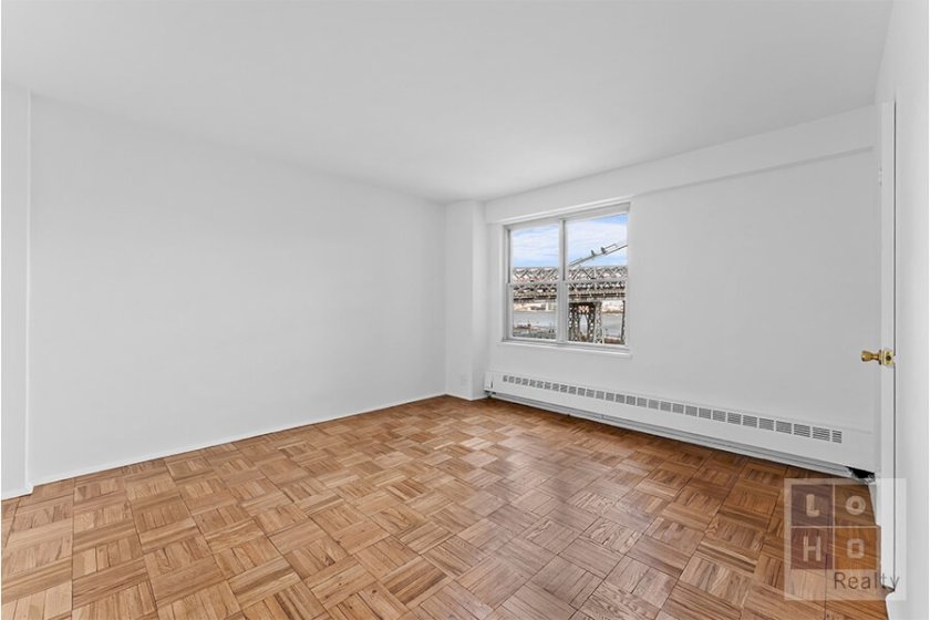 wide photo