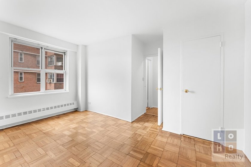 wide photo
