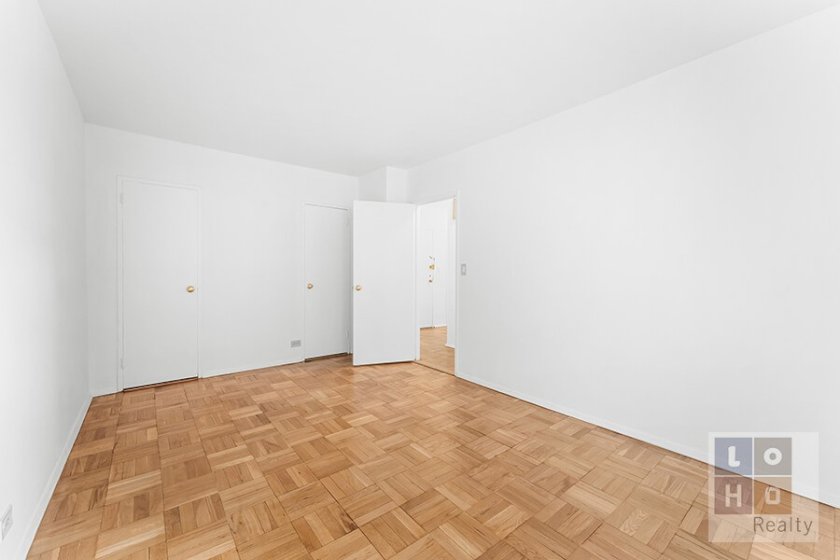 wide photo