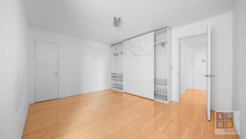 wide photo