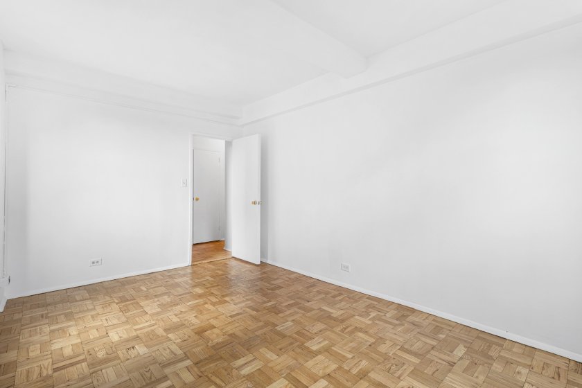 wide photo