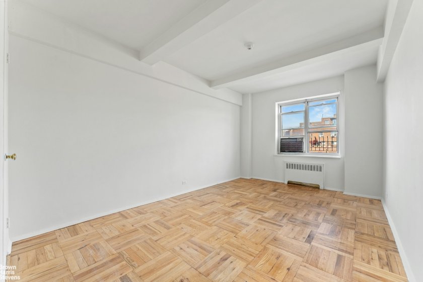 wide photo