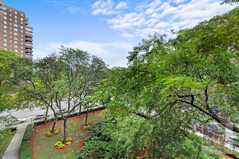 wide photo