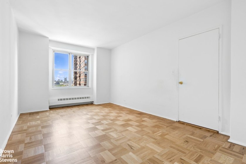 wide photo