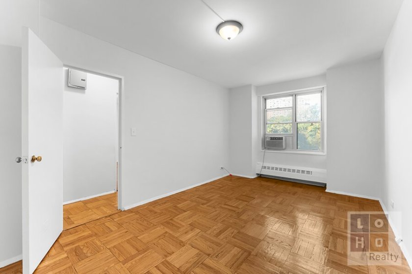 wide photo