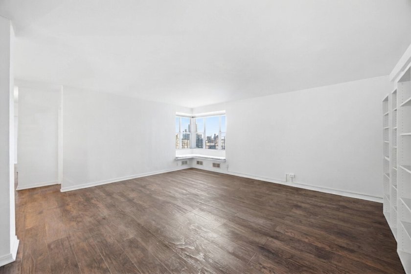 wide photo