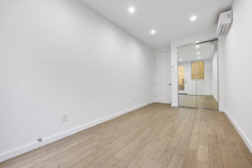 wide photo