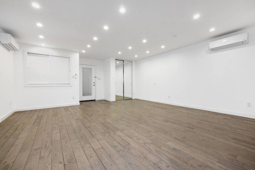 wide photo