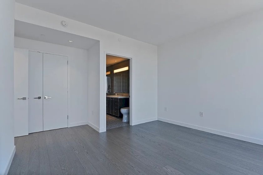 wide photo