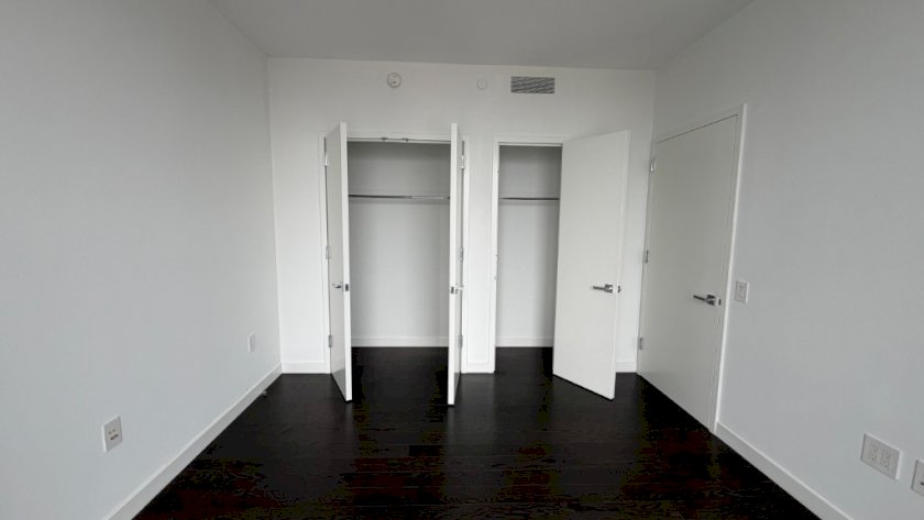 wide photo