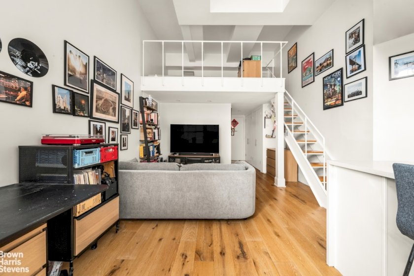 wide photo