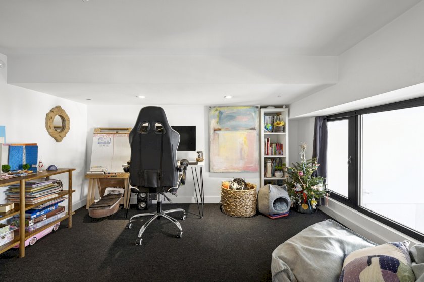wide photo