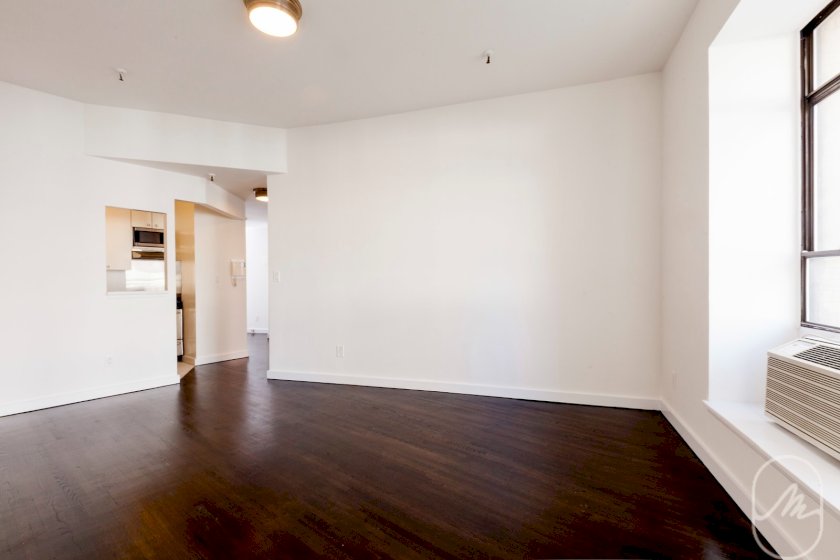 wide photo