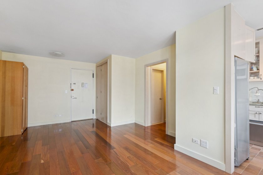 wide photo