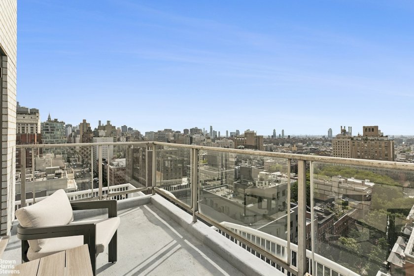 wide photo