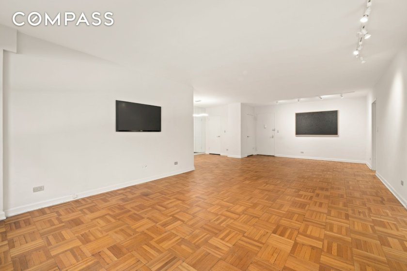wide photo