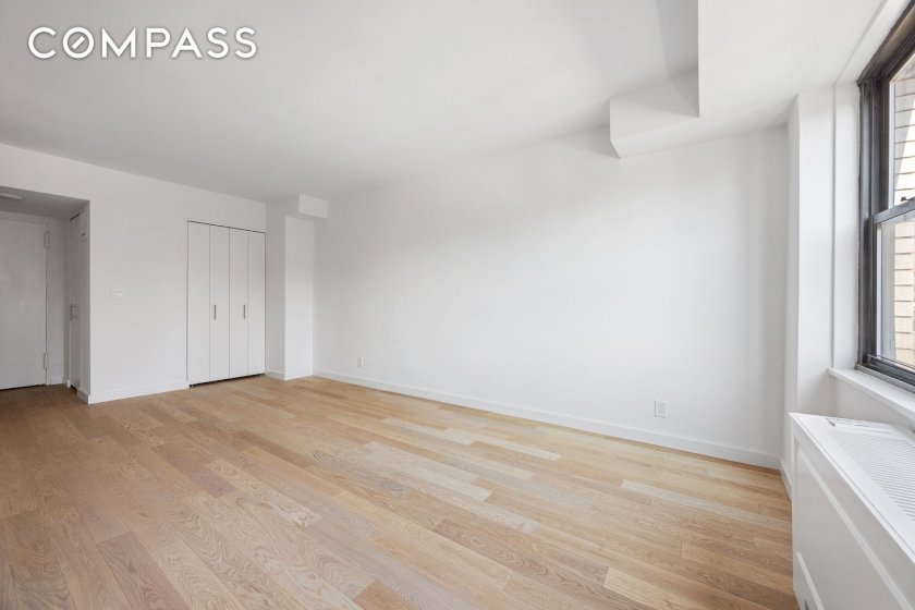 wide photo