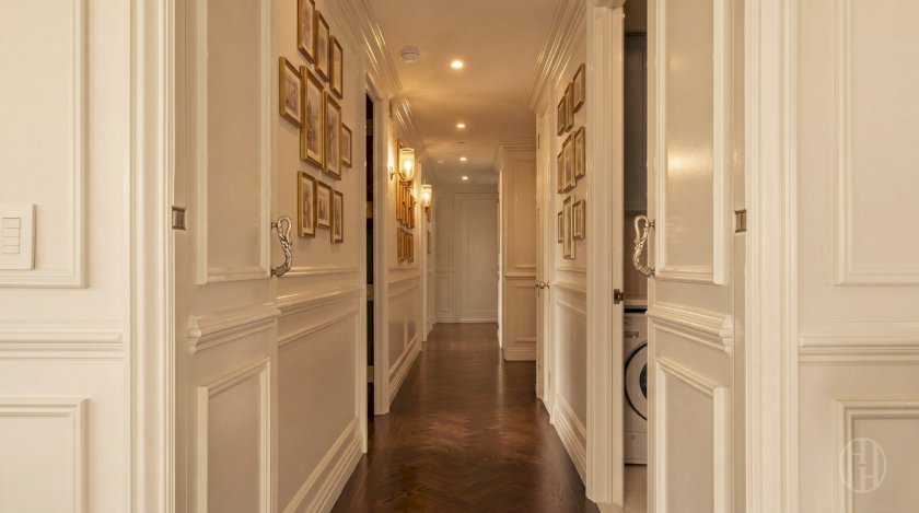 wide photo