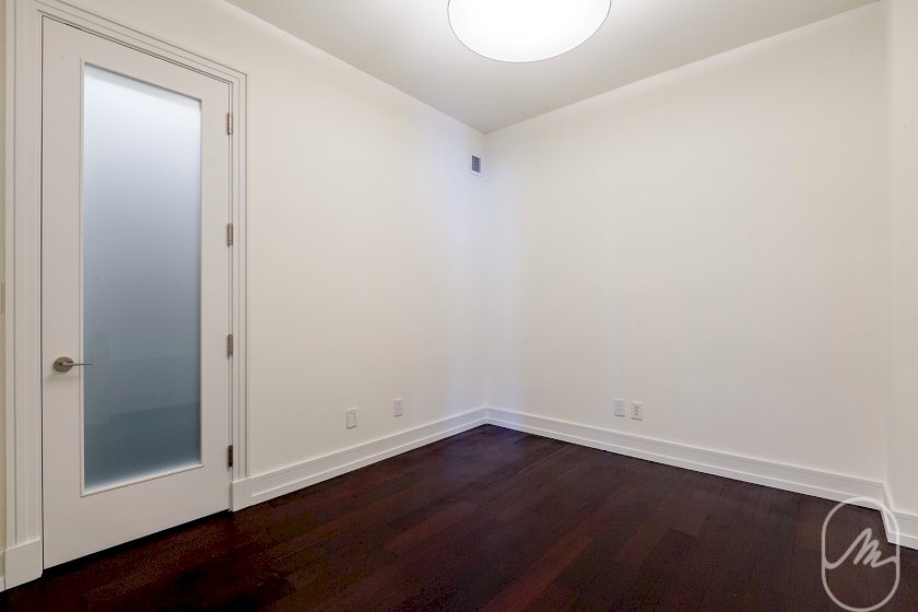wide photo