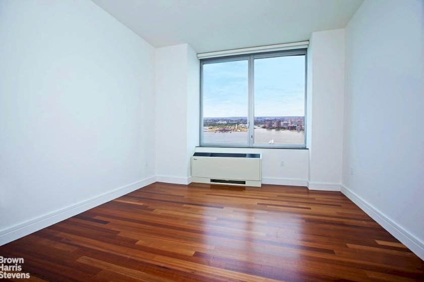 wide photo