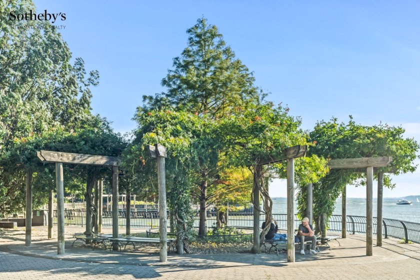 wide photo