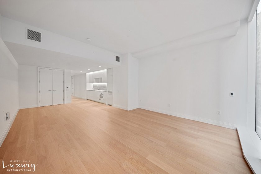 wide photo