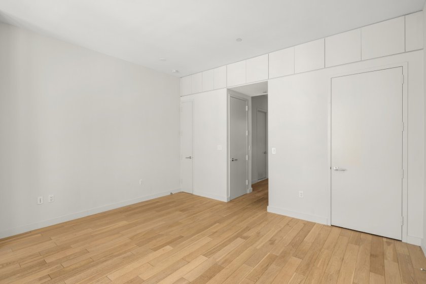 wide photo