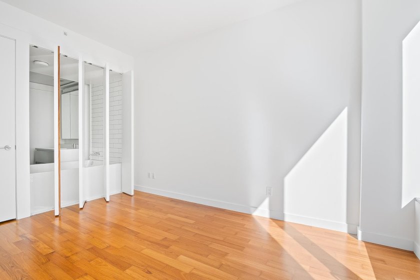 wide photo