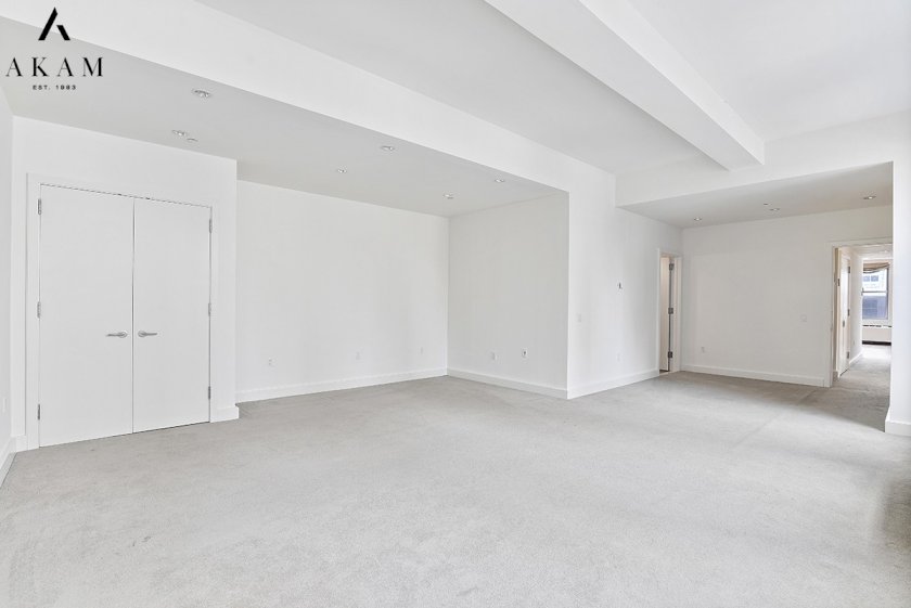 wide photo