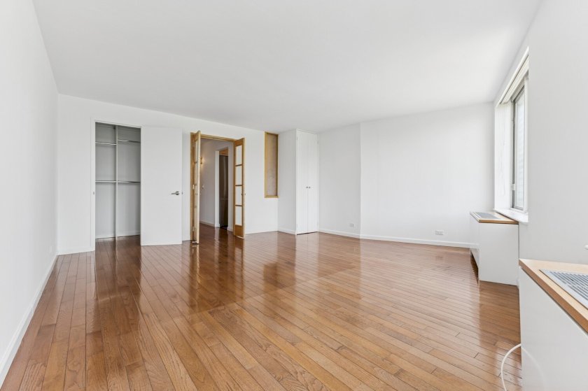 wide photo