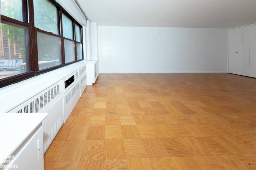 wide photo