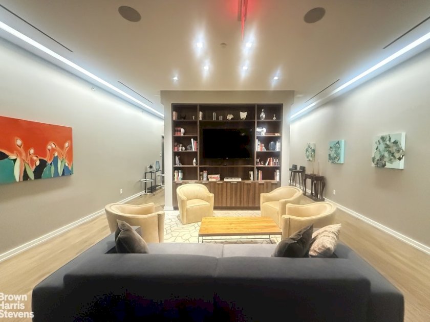 wide photo