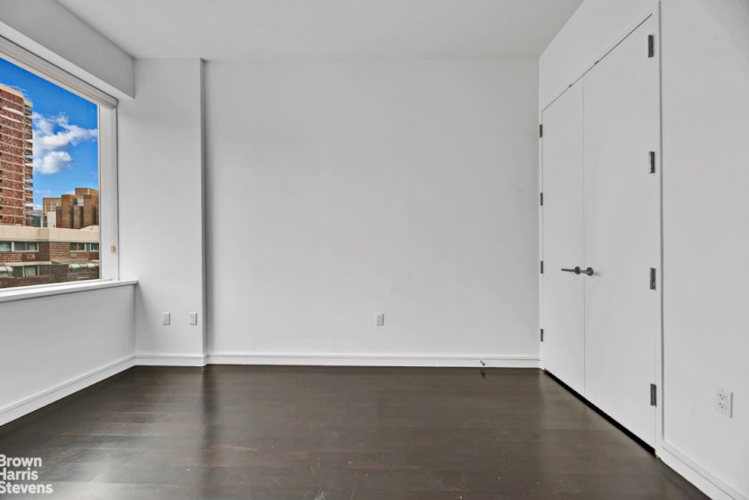 wide photo