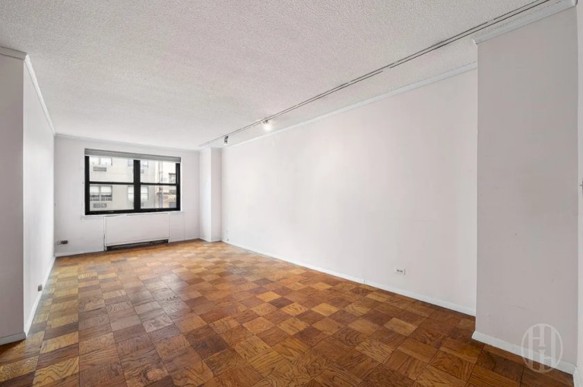 wide photo