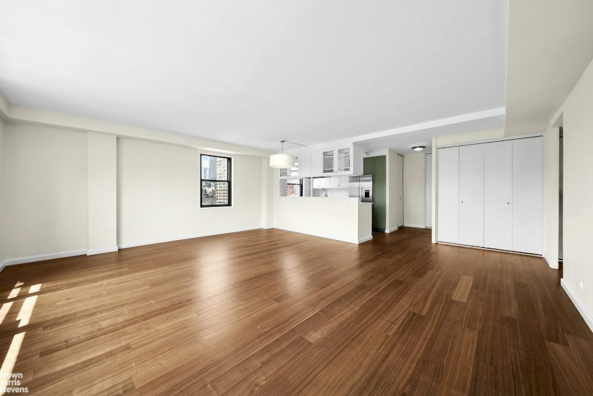wide photo