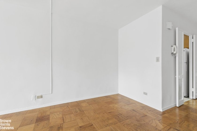 wide photo