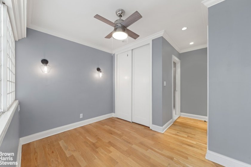 wide photo