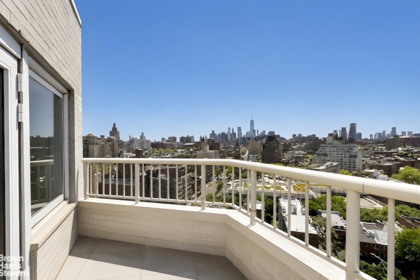 wide photo