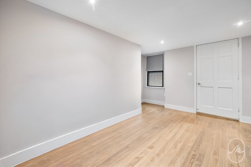 wide photo