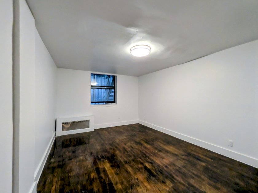 wide photo