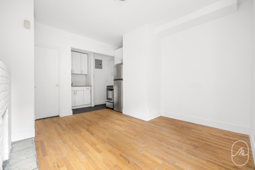 wide photo