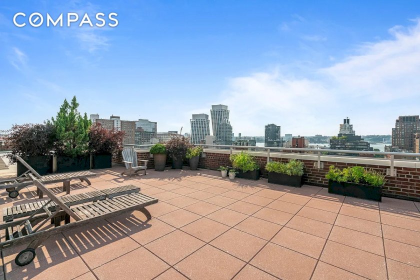 wide photo